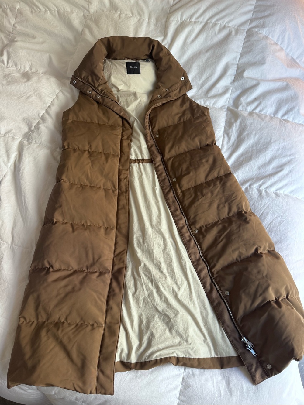Theory Long Puffer Vest - Brown - XS